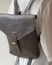 Borneo Sleek Buckle Bag Pack