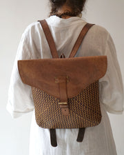 Borneo Sleek Buckle Bag Pack